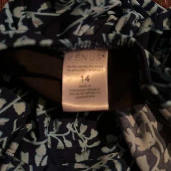 Venus tankini, size 14 - Picture 3 of 3